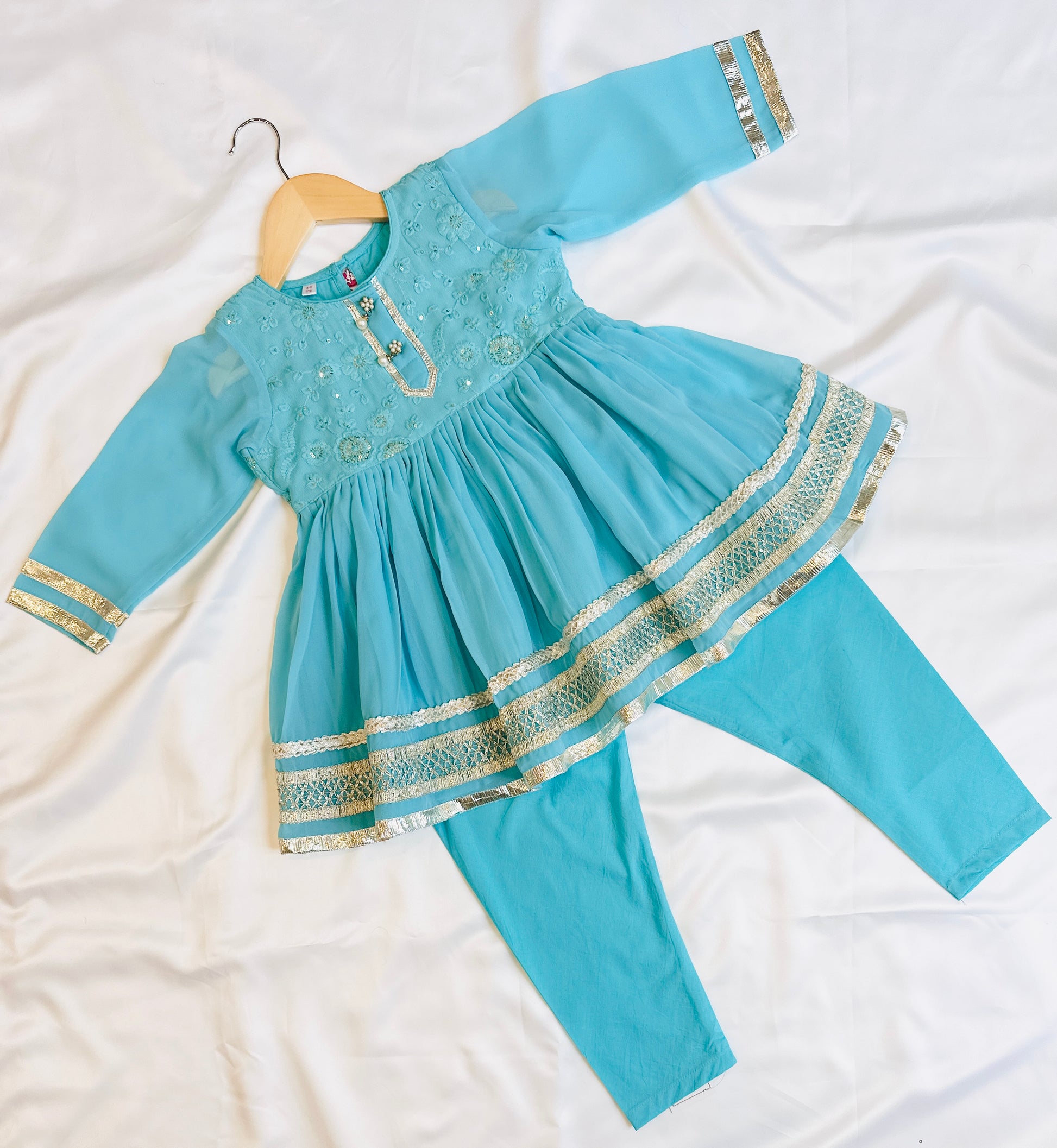 Turquoise traditional Indian outfit with gold embroidery, shop in Canada